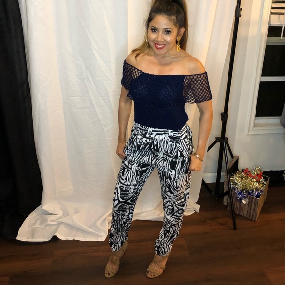 Black/White Graphic Harem Pants - Picture 5 of 6